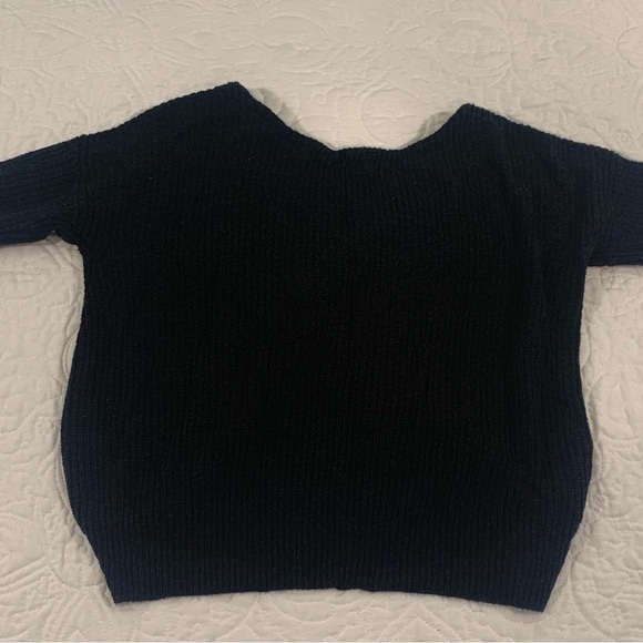 Woman’s Express Sweater Black Size medium Pre-Owned - Picture 4 of 10